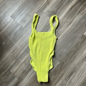 NWT youswim Ablomb One Piece Yuzu stretch 1 sold out shade